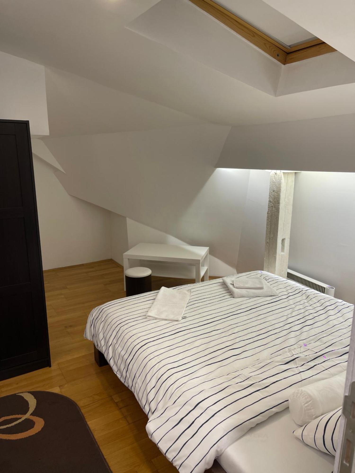 Double Bedroom Apartment In Beograd Bagian luar foto